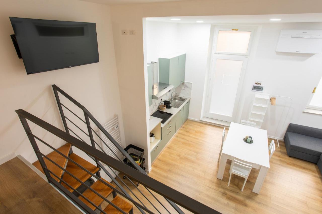Ca' Garibaldi - Centralissimo 500mt Da Palazzo Reale Apartament *